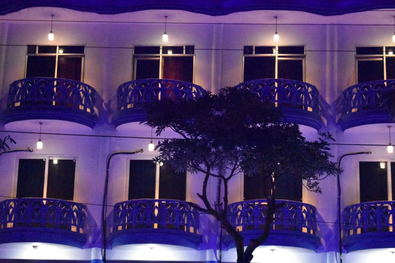 Hotel Shagun Residency Матура Екстериор снимка